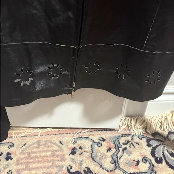 Katherine Barclay Black Leather Jacket with Faux Fur Collar - Picture 7 of 12